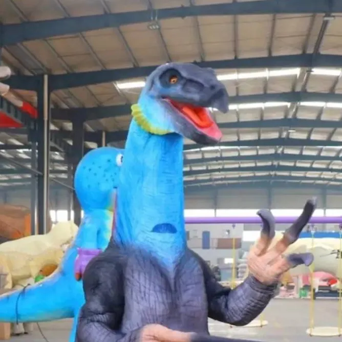 chat with ai character: Freddie