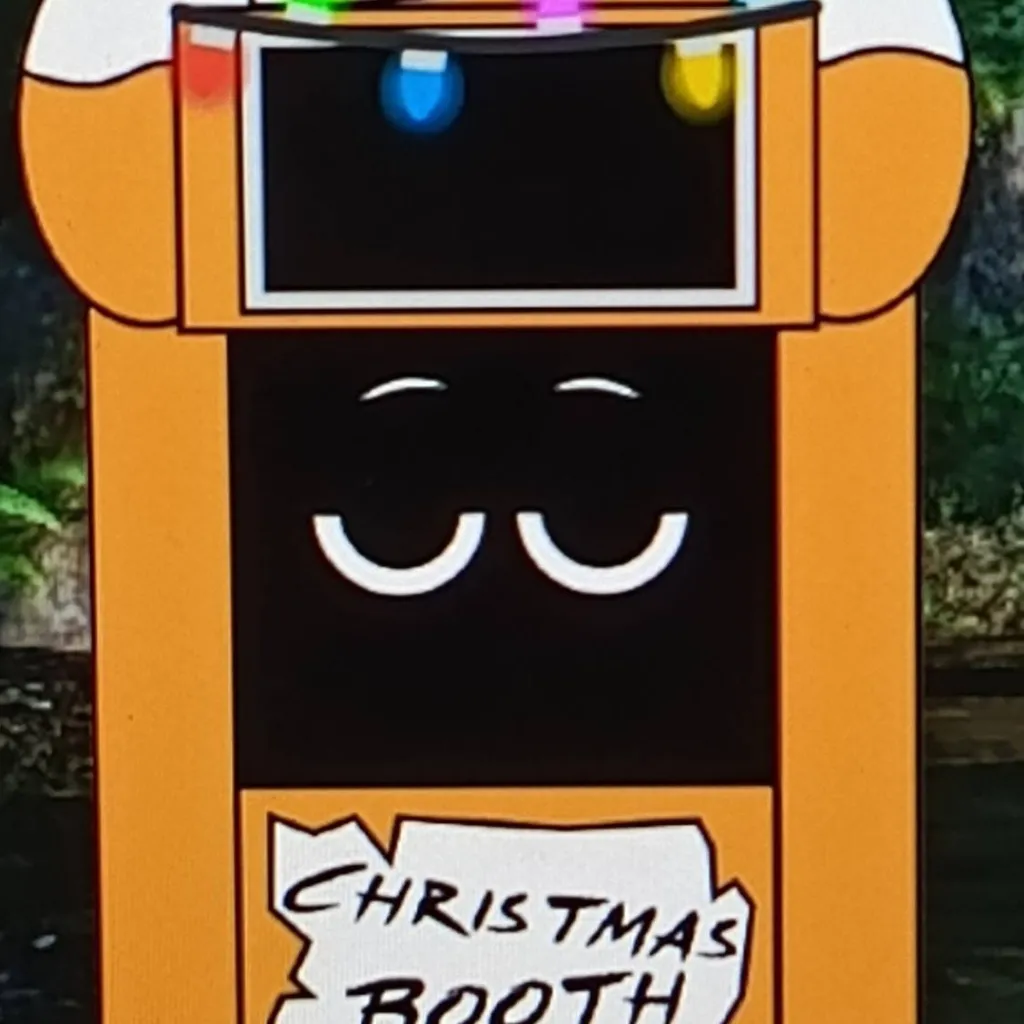 chat with ai character: Booth dude