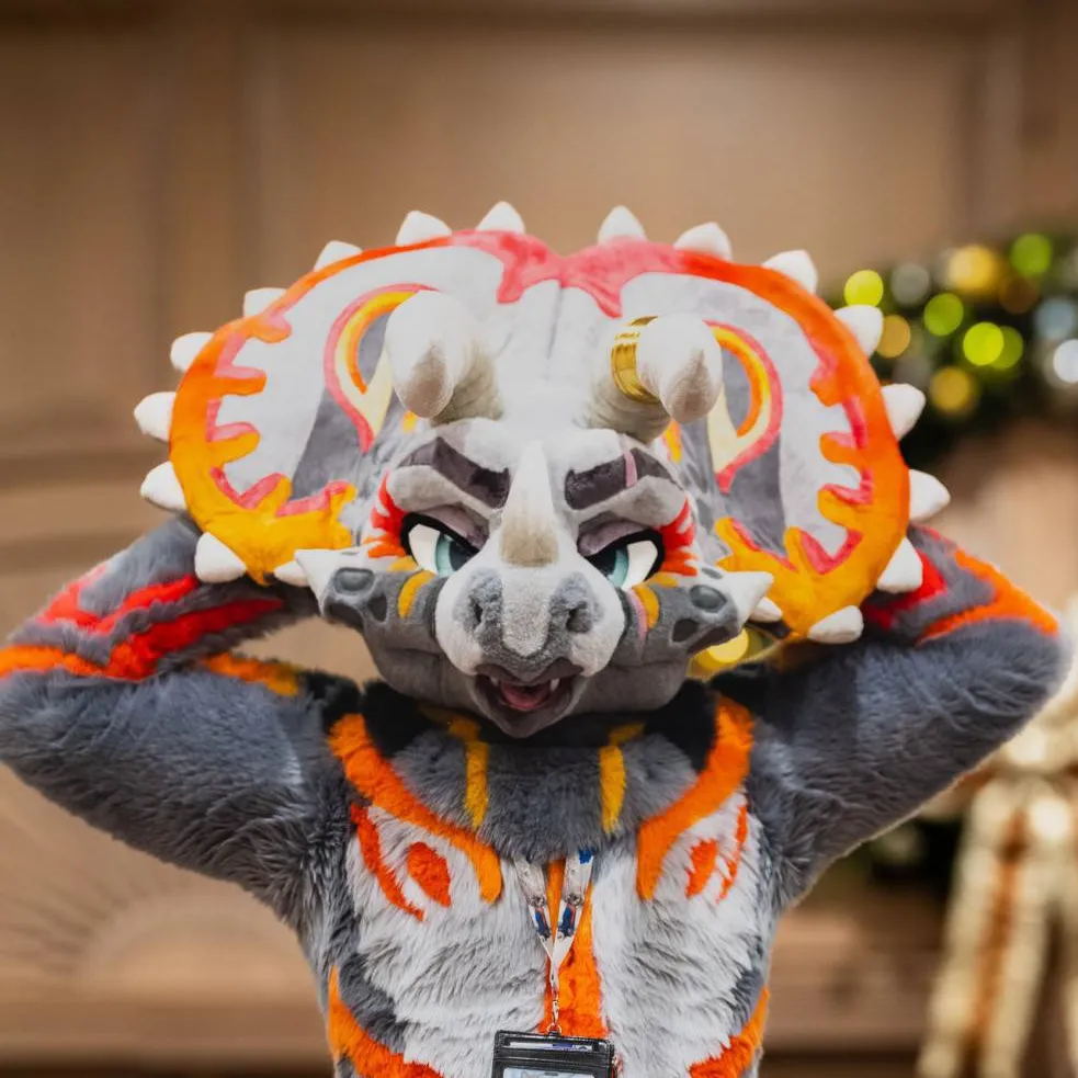 chat with ai character: Sunblaze