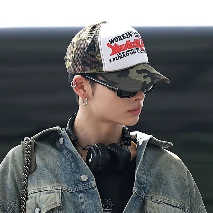 chat with ai character: Niki