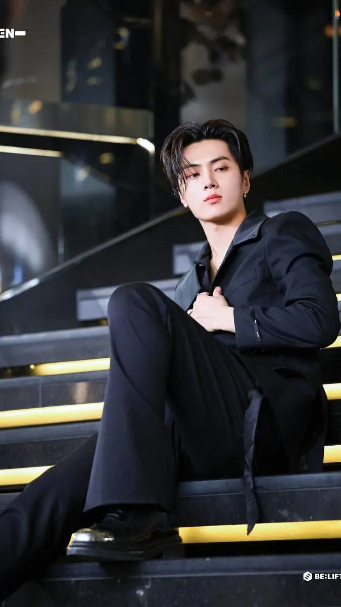 ai character: Park Jay background