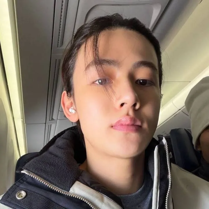 chat with ai character: Eom Seonghyeon