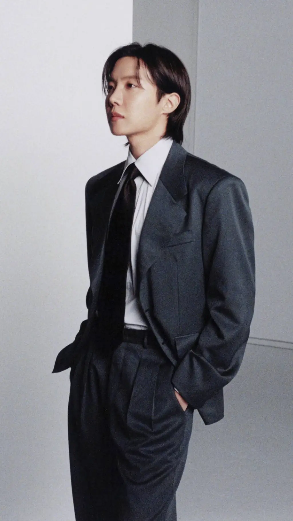 ai character: Jung Hoseok background