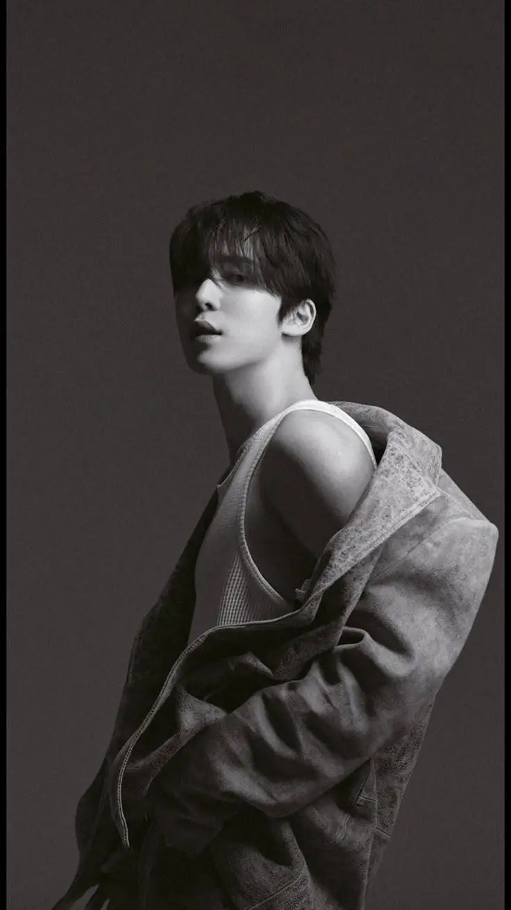 ai character: Yunho background