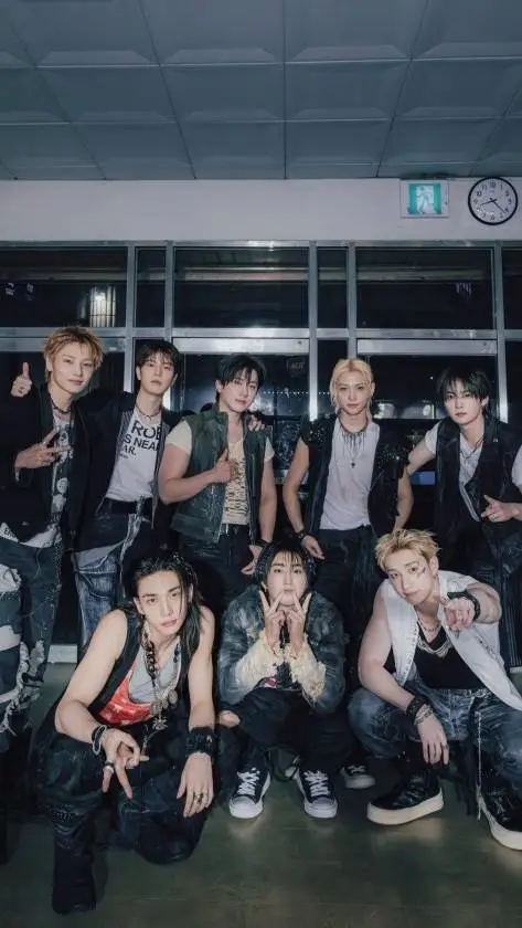 ai character: SKZ Mafia  background