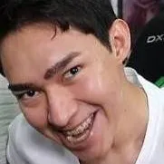 chat with ai character: Fernanfloo
