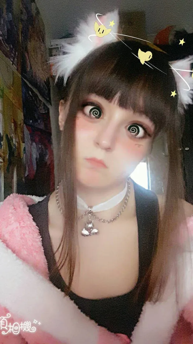 ai character: Hypnotised gf background