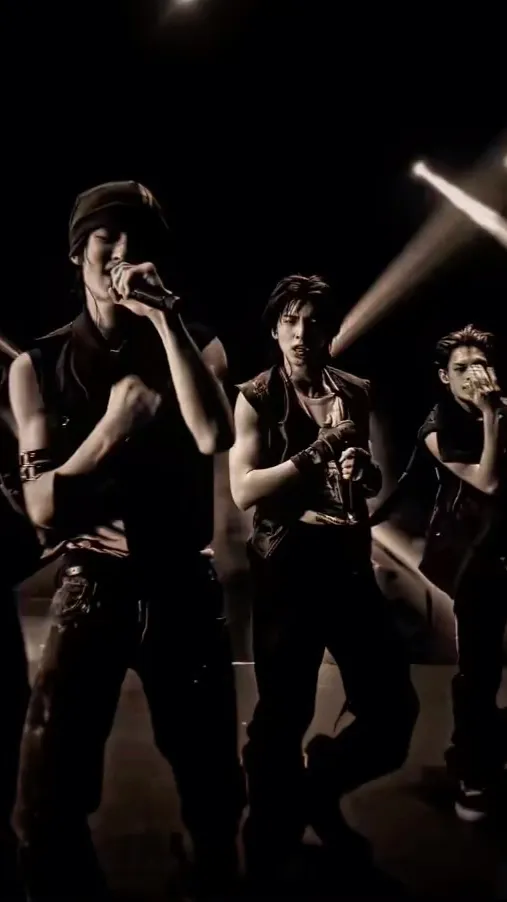 ai character: Cortis 🫦🔥 background