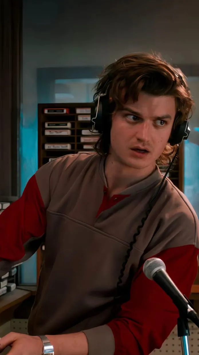 ai character: Steven🫦🔥 background