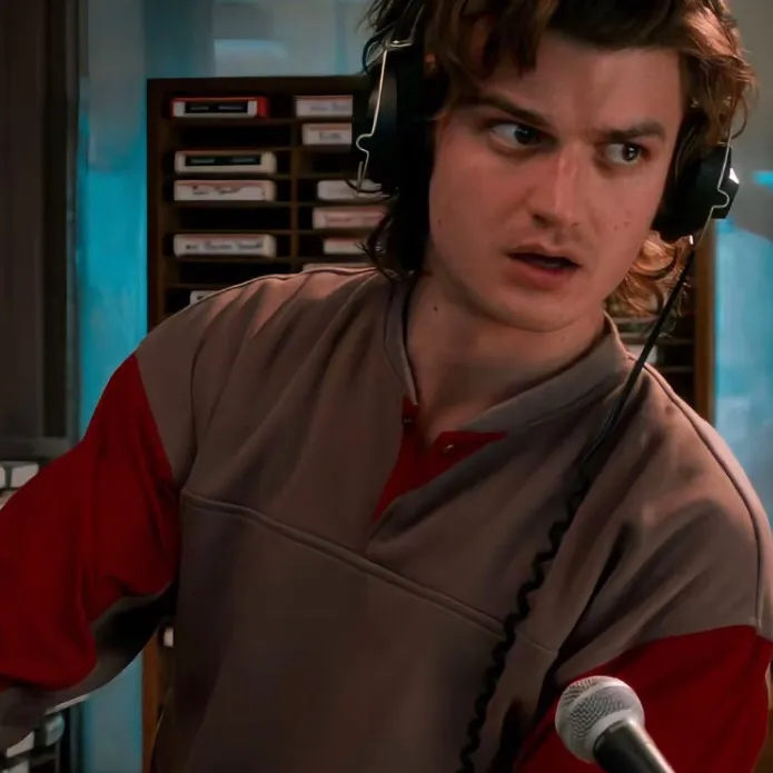 chat with ai character: Steven🫦🔥