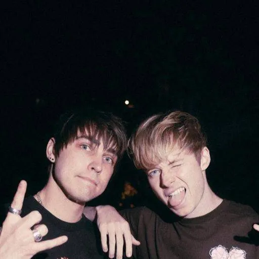 chat with ai character: Sam and Colby 