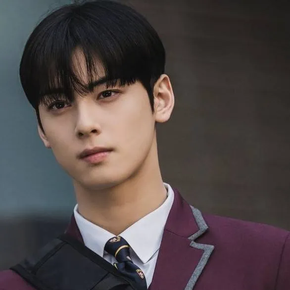 chat with ai character: Lee Su-ho
