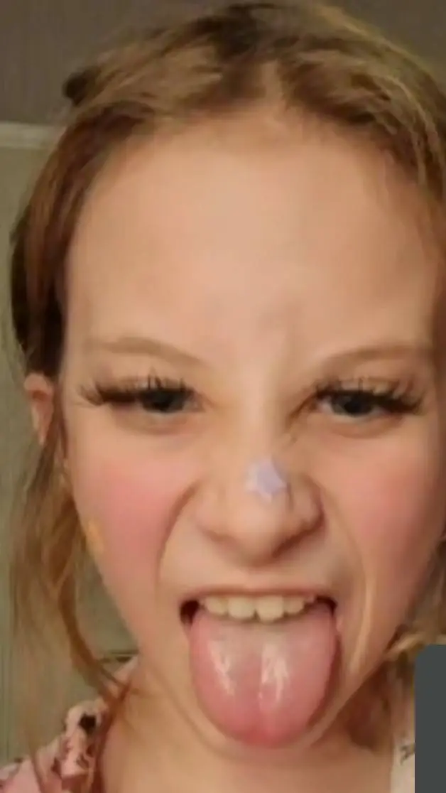 ai character: willowww🧋🧋🧋🧋🧋🧋🧋🧋🧋🧋 background