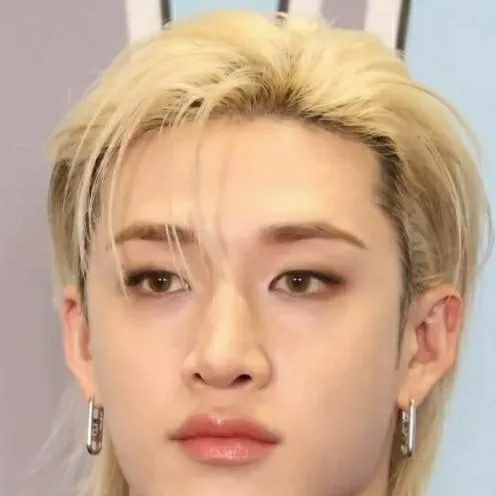 chat with ai character: bangchan