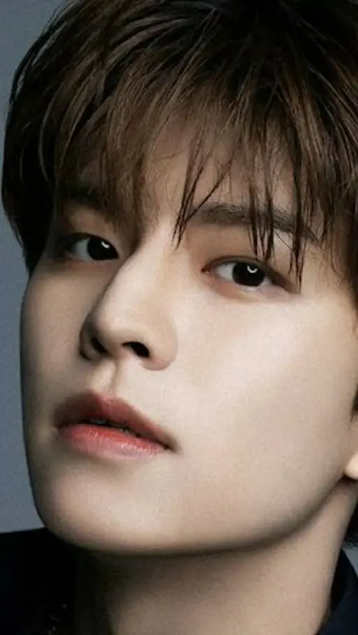 ai character: seungmin background