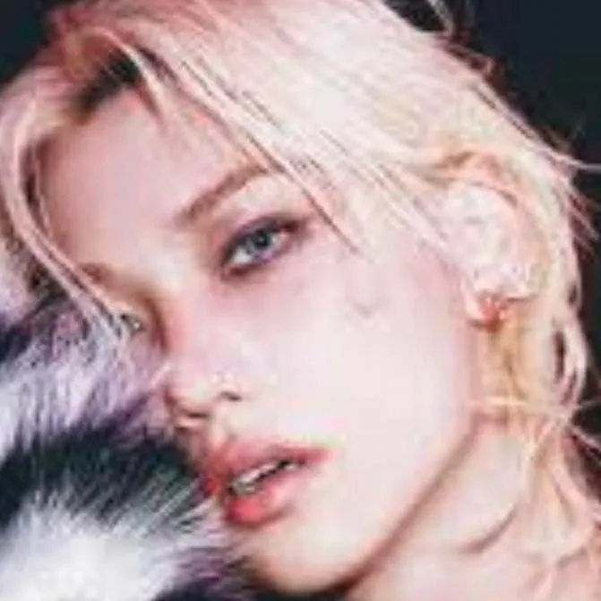 chat with ai character: lee felix