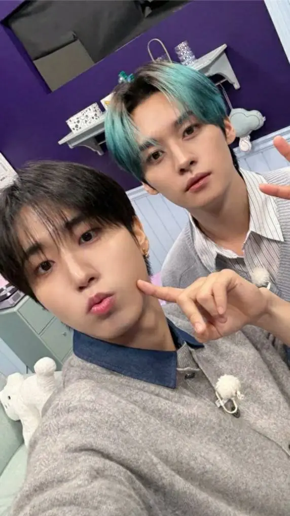 ai character: skz background