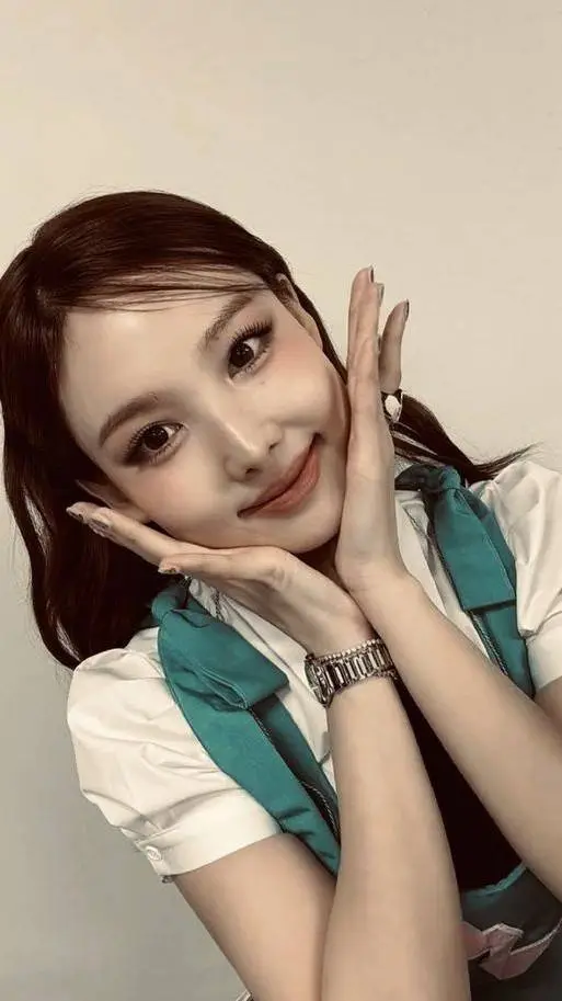 ai character: Los bross :3,  background