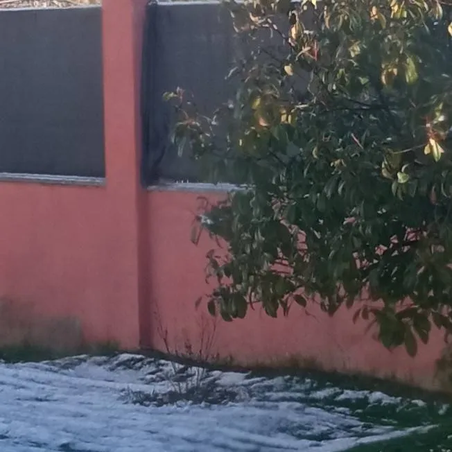 chat with ai character: wtf está nevando