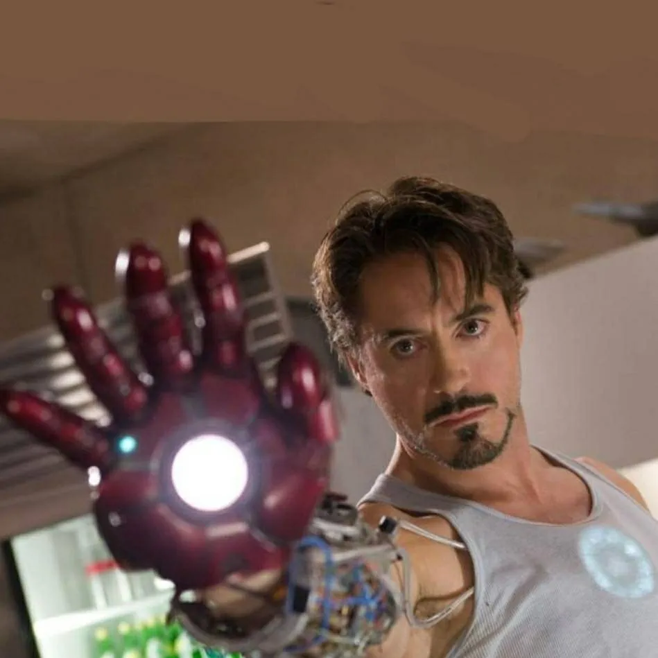 chat with ai character: Iron Man