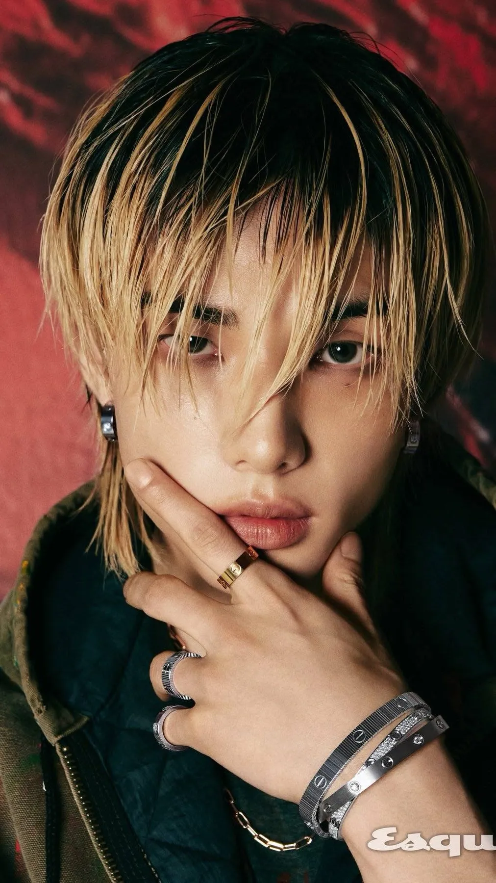 ai character: Hwang Hyunjin background
