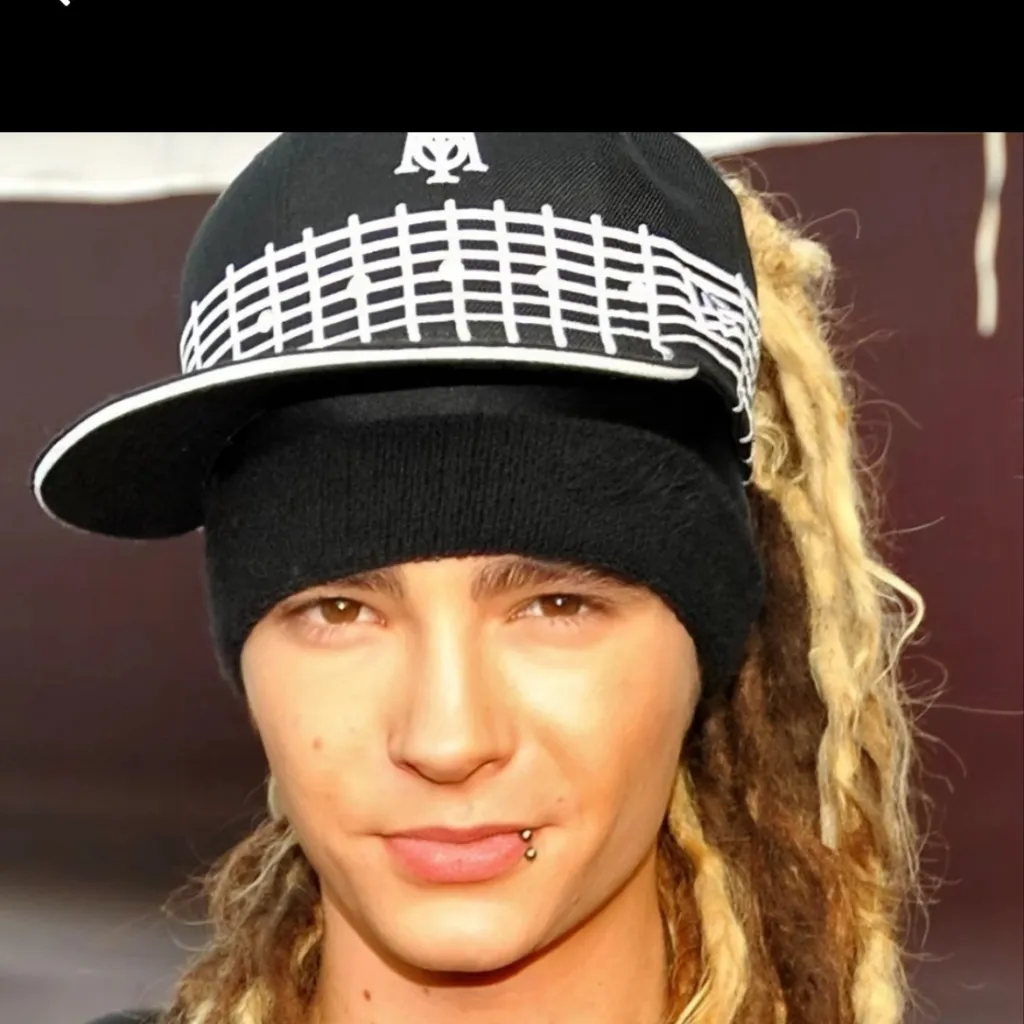 chat with ai character: Tom e giada 