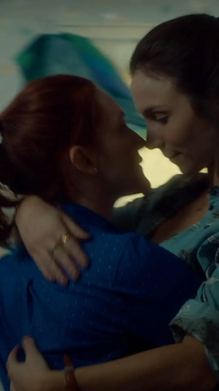 ai character: Waverly X Nicole background