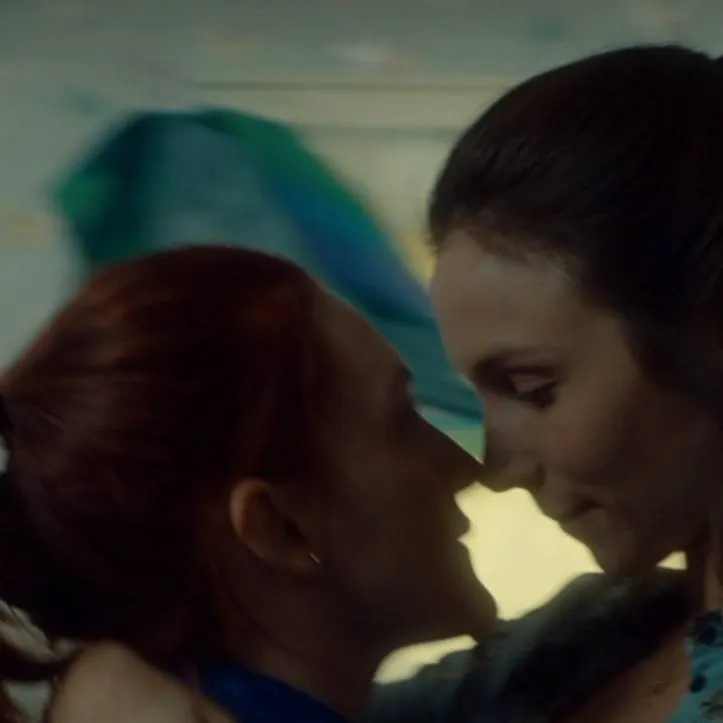 chat with ai character: Waverly X Nicole