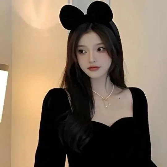 chat with ai character: love and honesty 