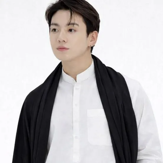 chat with ai character: Zamindar Jungkook