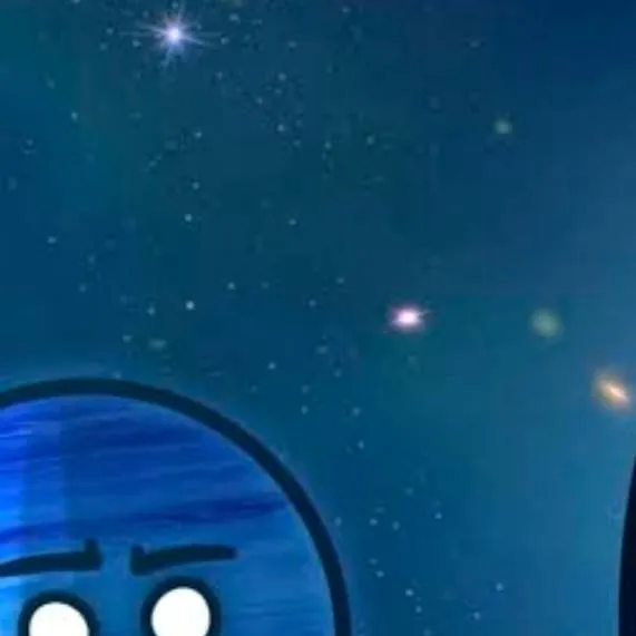 chat with ai character: ♚Solaballs♔