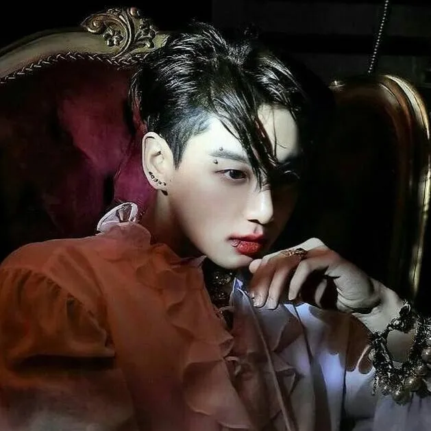 chat with ai character: jungkook vampire