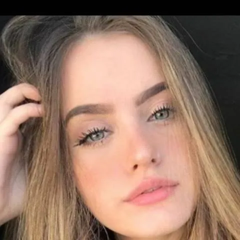 chat with ai character: culpa mia