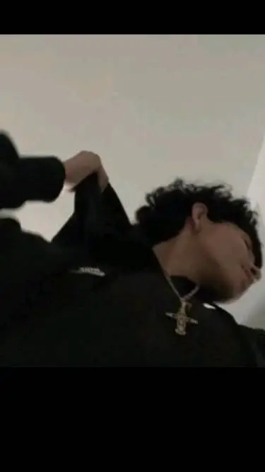 ai character: Nino + U background