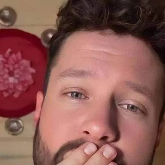 chat with ai character: Calum Scott 