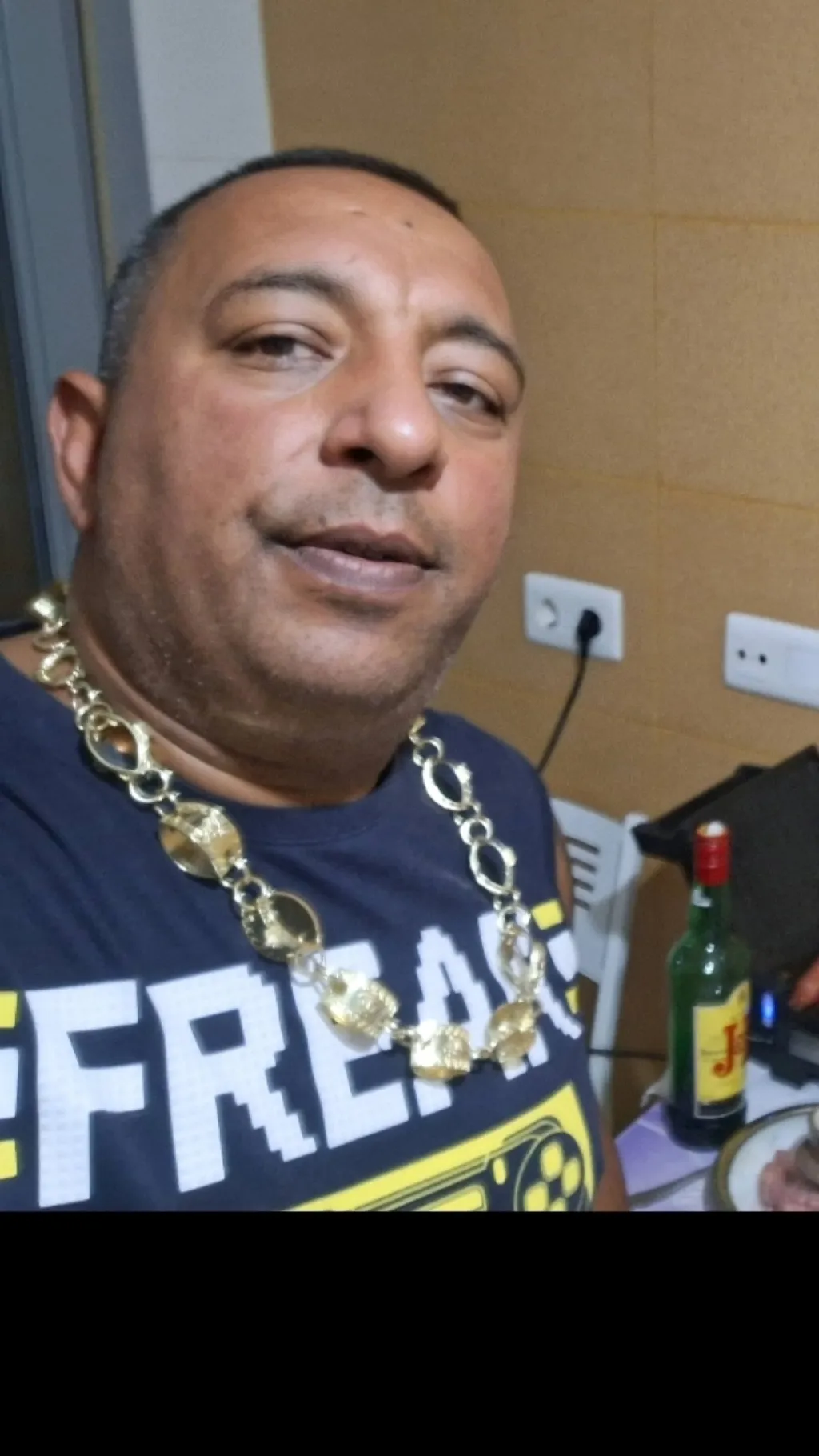 Talkie AI - Chat with Miro Tuninga