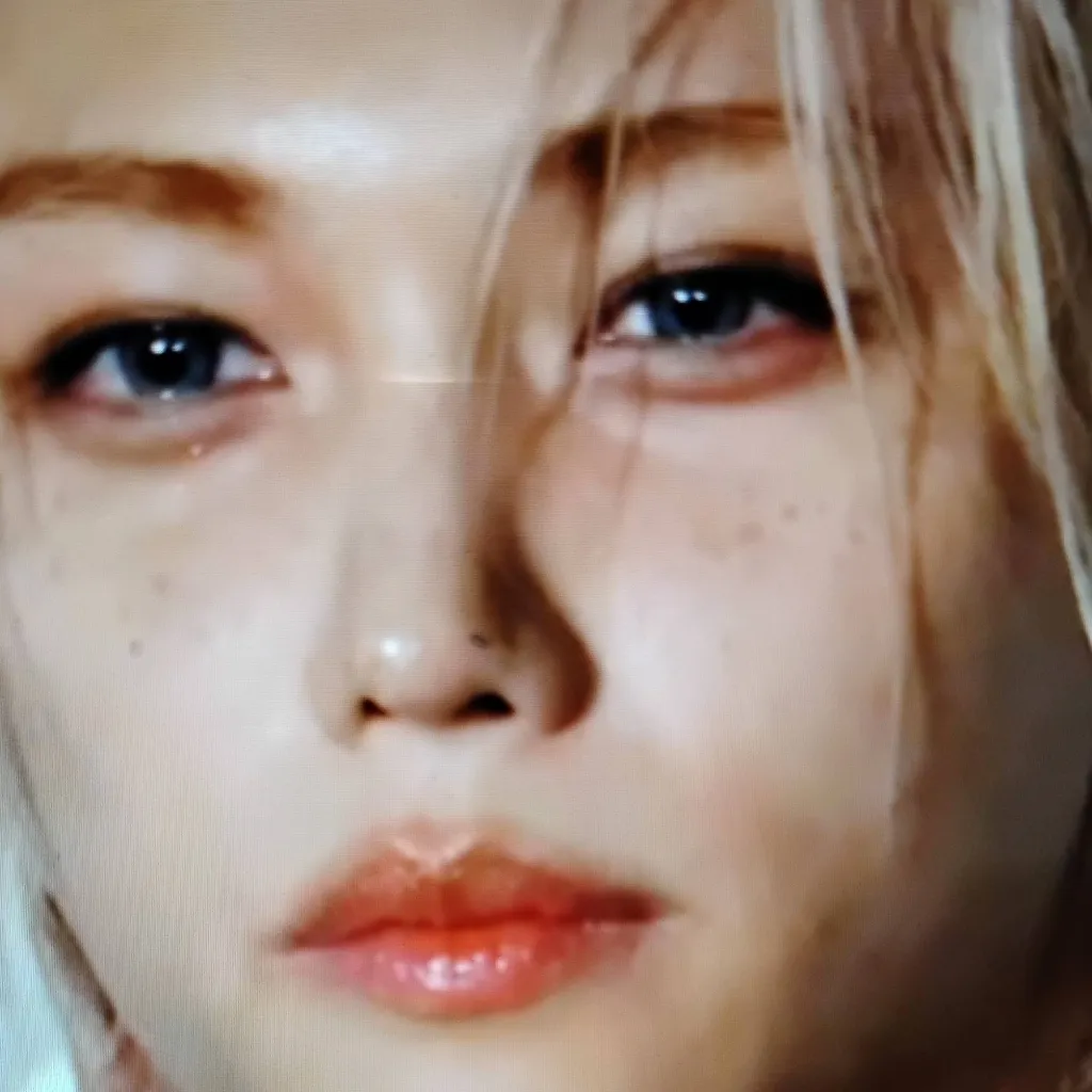 chat with ai character: Felix 