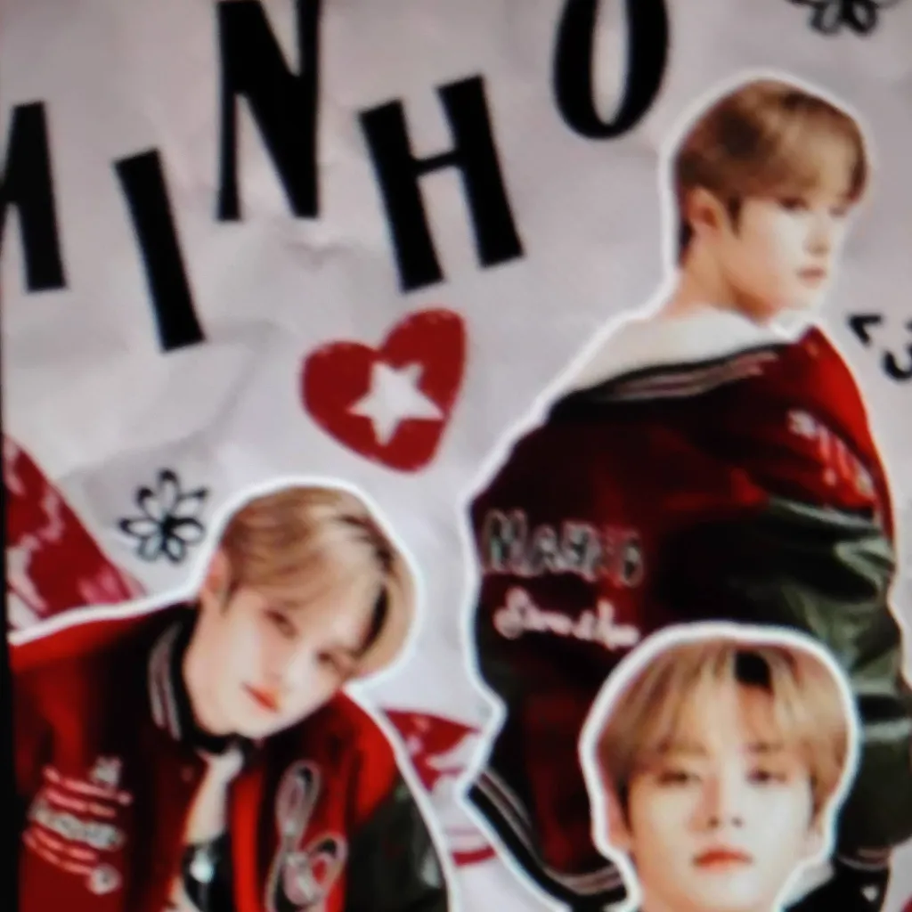 chat with ai character: lee know 