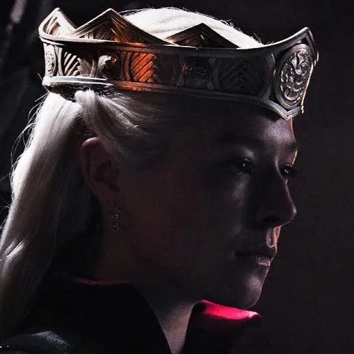 chat with ai character: Rhaenyra Targaryen