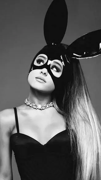 ai character: Ariana Grande background