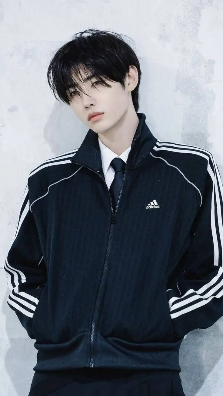 ai character: Park Sunghoon  background