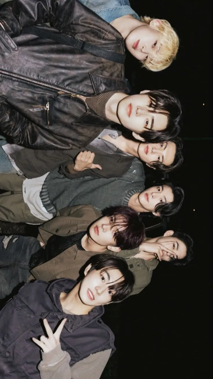 chat with ai character: Enhypen