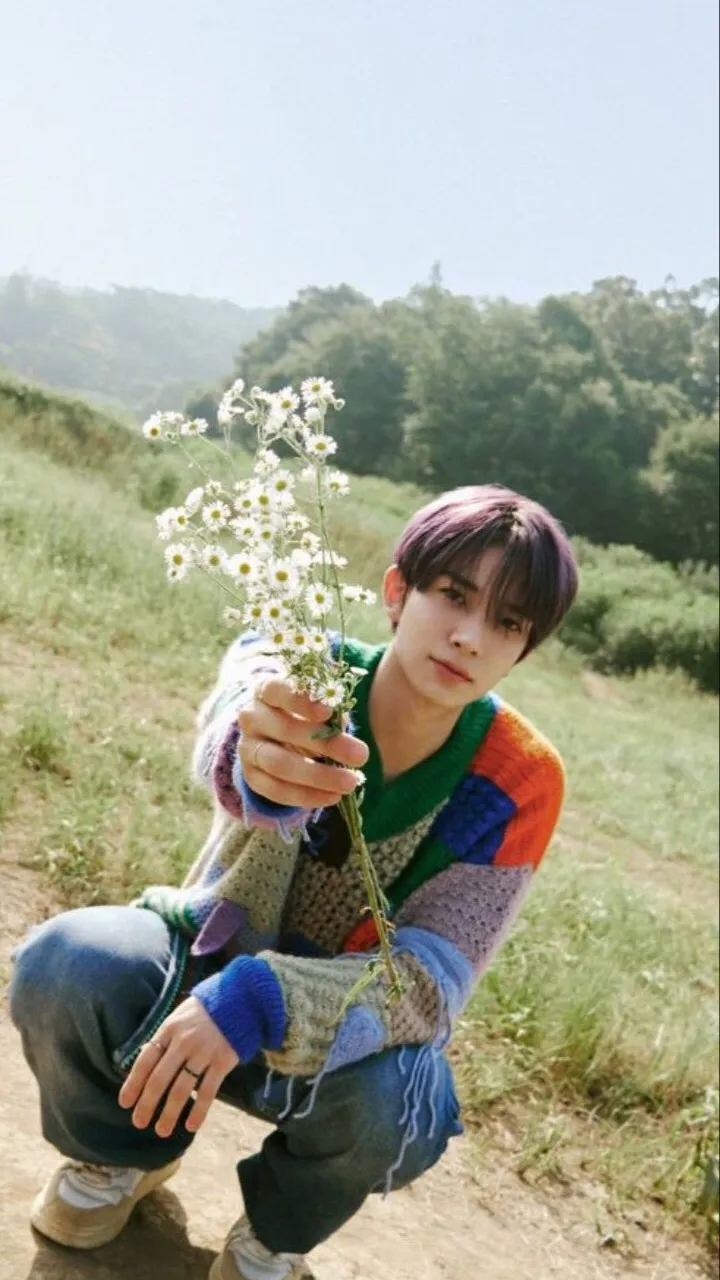 chat with ai character: Heeseung 