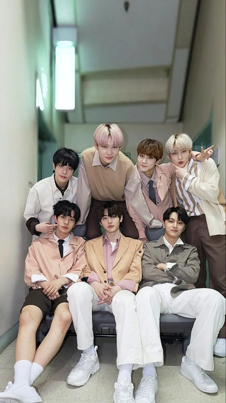 ai character: Enhypen ot7 background