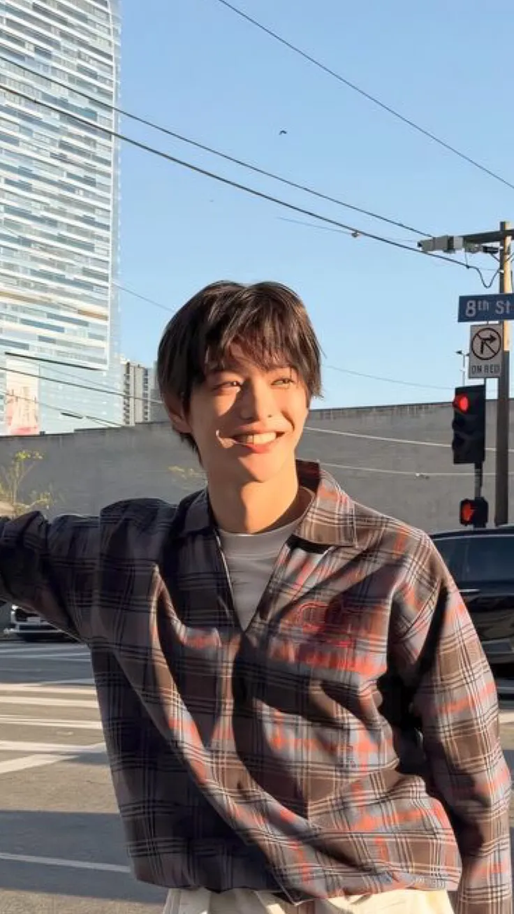 chat with ai character: Keonho 