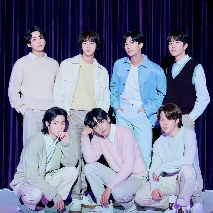 chat with ai character: BTS ⟭⟬
