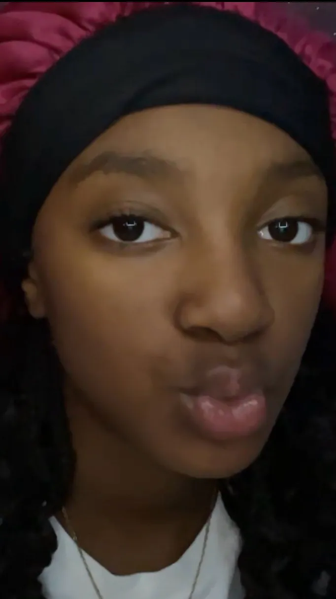 ai character: Mina background