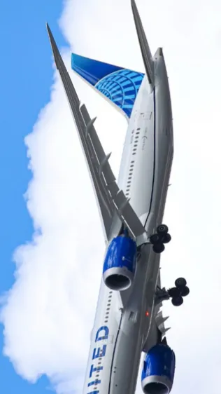 Talkie AI - Chat with UA B787-10