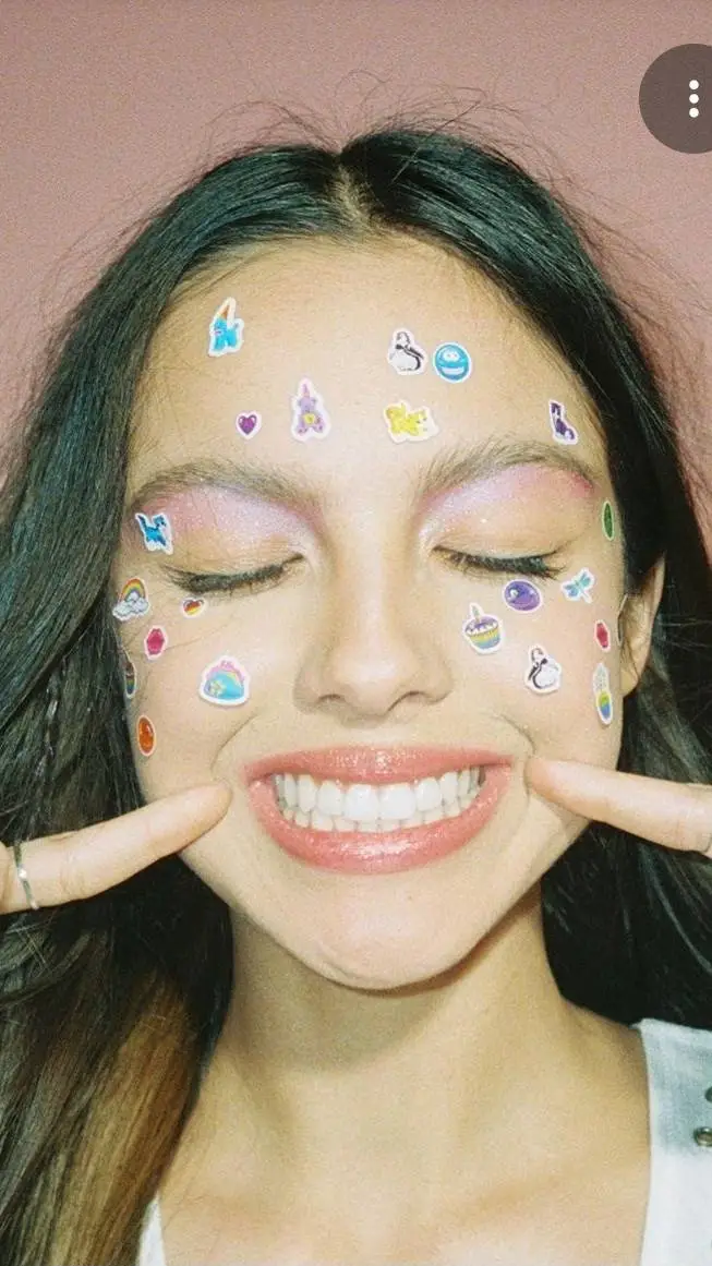 ai character: Olivia RODRIGO/LIV background