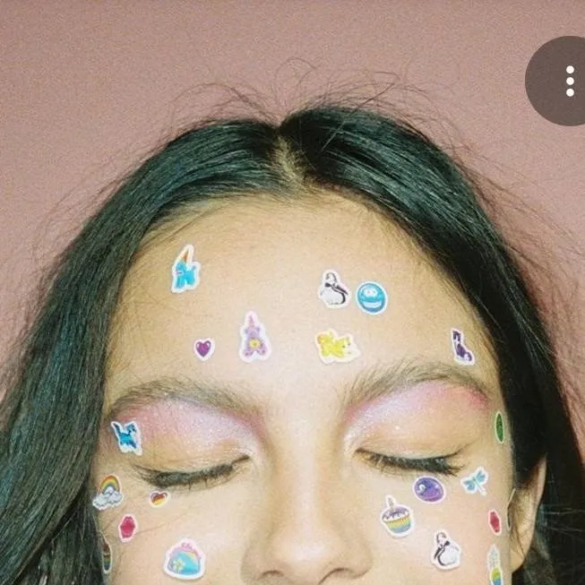 chat with ai character: Olivia RODRIGO/LIV